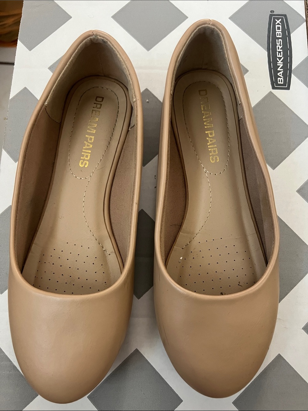 Dream Pairs Women's Tan Ballet Flats - Classic Everyday Comfort size 6.5